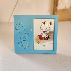 Peanuts Dancing Snoopy Blue Plastic 3"x5" Photo Picture Frame Charlie Brown